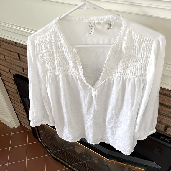 Nice, white, linen blouse - Picture 2 of 10